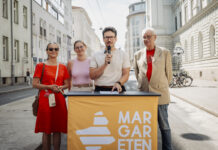 Ramperstorffergasse: Baustart für mehr Bäume Bezirksvorsteher Michael Luxenberger beim Medientermin zum Baustart (Bild: Stadt Wien/Karo Pernegger).