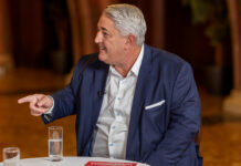 Gericht stellt Verfahren gegen Bezirkschef Nevrivy ein