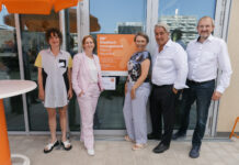 Treffpunkt für die neue Nachbarschaft eröffnet Hanel-Torsch/Tag der offenen Tür "Neues Stadtteilmanagement-Büro OberesHausfeld" mit BV Nevrivy