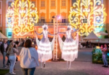 Auf Schloss Hof beginnen die Lichter am Abend zu tanzen Den glanzvollen Höhepunkt bildet die spektakuläre Lichtershow © SKB_Zsolt Marton