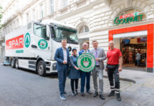 SPAR macht Druck: Mehr Strom für grüne Lkw Spar ELKW PK