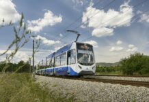Öffi-Hammer! VOR knackt die 100.000er-Marke Die Badner Bahn zählt zum VOR-Verbund (Bild: WLB/Zinner).