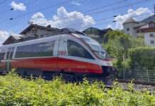 Die Wiener sind häufiger mit der Bahn unterwegs Viele lieben das entspannte Bahn-Fahren, wenn nicht die Unpünktlichkeit wäre (Bild: Istock).