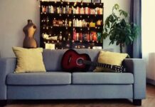 Musik persönlich und hautnah im Wohnzimmer Musik im eigenen Wohnzimmer (Bild: Wagner/KI-optimiert).