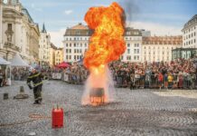 Die Feuerwehr “befeuert” ein echt heißes Fest Spannende Vorführungen bieten Einblicke in die Arbeit der Berufsfeuerwehr Wien © Stadt Wien | Feuerwehr