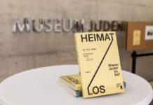 Jüdisches Museum: „Heimatlos“ zeigt vieles auf Ausstellungsansicht: Heimatlos