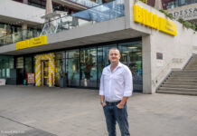 Super! Goran Prodanovic hat seinen eigenen Markt Mit dem Schritt in die Selbstständigkeit möchte Goran Prodanovic eigene Ideen verwirklichen© BILLA AG / Robert Harson
