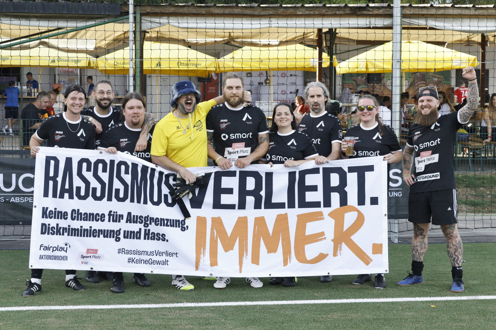 RASSISMUS VERLIERT IMMER