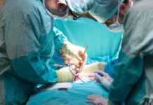 Das Herz! Ärzte retten Patienten mit Hightech-Eingriff Eine hochkomplexe Herz-OP wurde in der Klinik Ottakring durchgeführt (Bild: Istock).