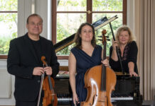 Klassische Klänge für den guten Bezirkszweck Cellistin Elisabeth Augsten, der Pianistin Ismedina Kusturica und dem Violinisten Otto Zeuner © Michael Augsten