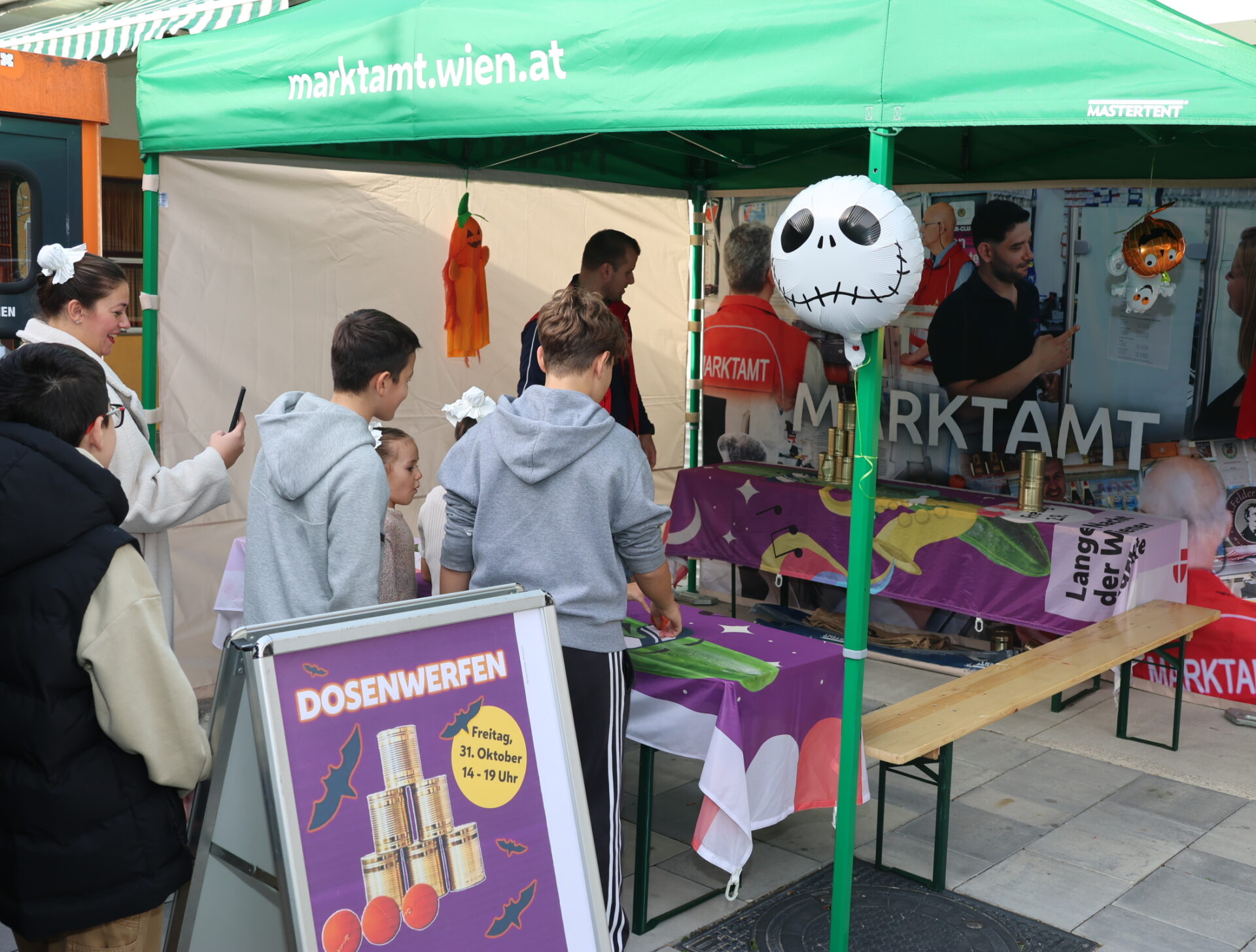 Halloween am Schlingermarkt