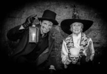 Hochspannung um Mitternacht in der Unterwelt! Willkommen zu der Halloween-Spezialtour (Bild: Lukas Arnold).