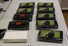 Ermittler schlagen zu: 11 Kilo Koks, sechs Festnahmen! Große Mengen Kokain wurden im Hotelzimmer gefunden (Bild: LPK Wien).