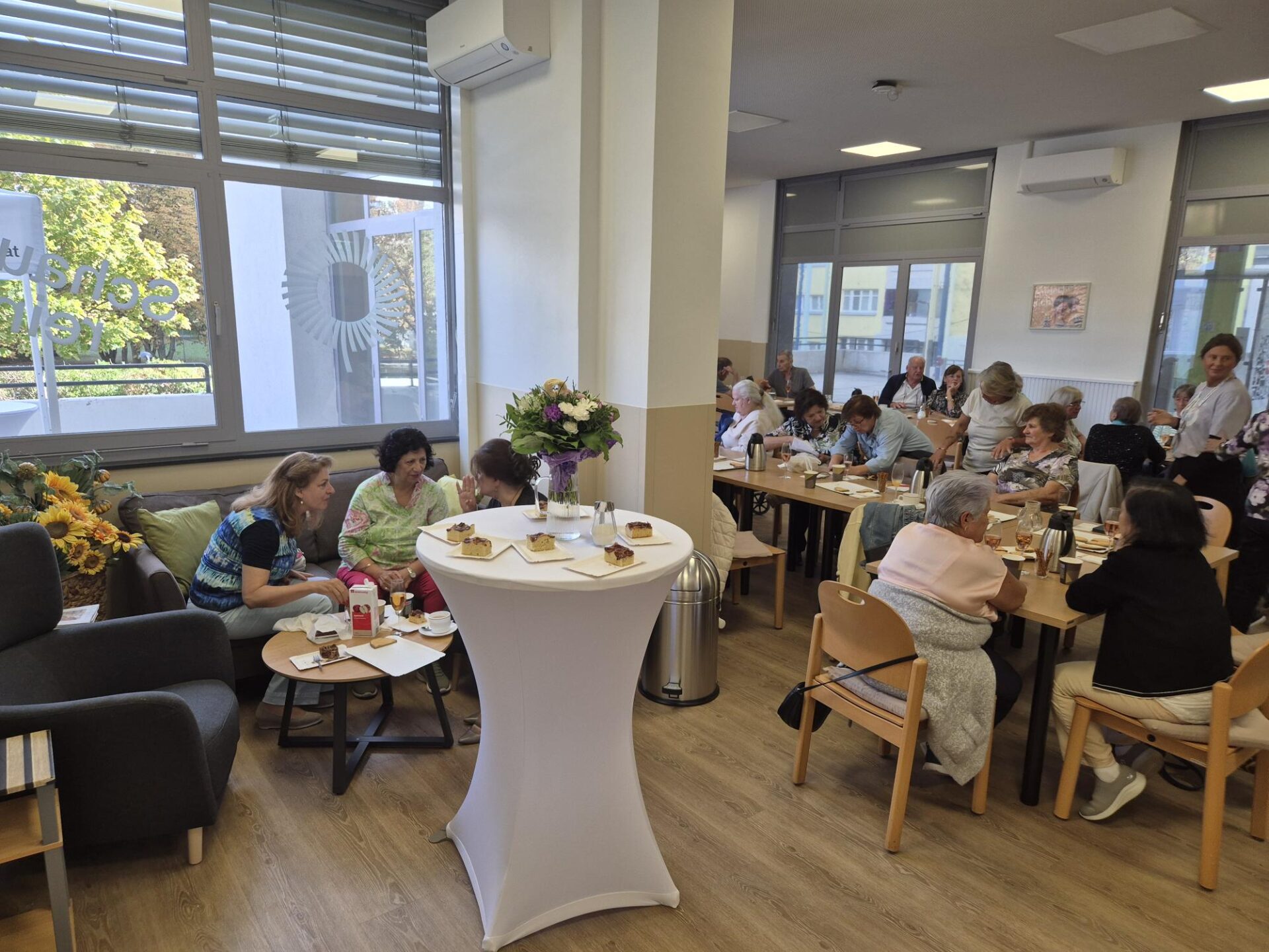 Eröffnung Klub Rennbahnweg 47