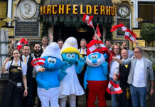 Überraschung: Schlümpfe stürmen Marchfelderhof Marchfelderhof Schlümpfe