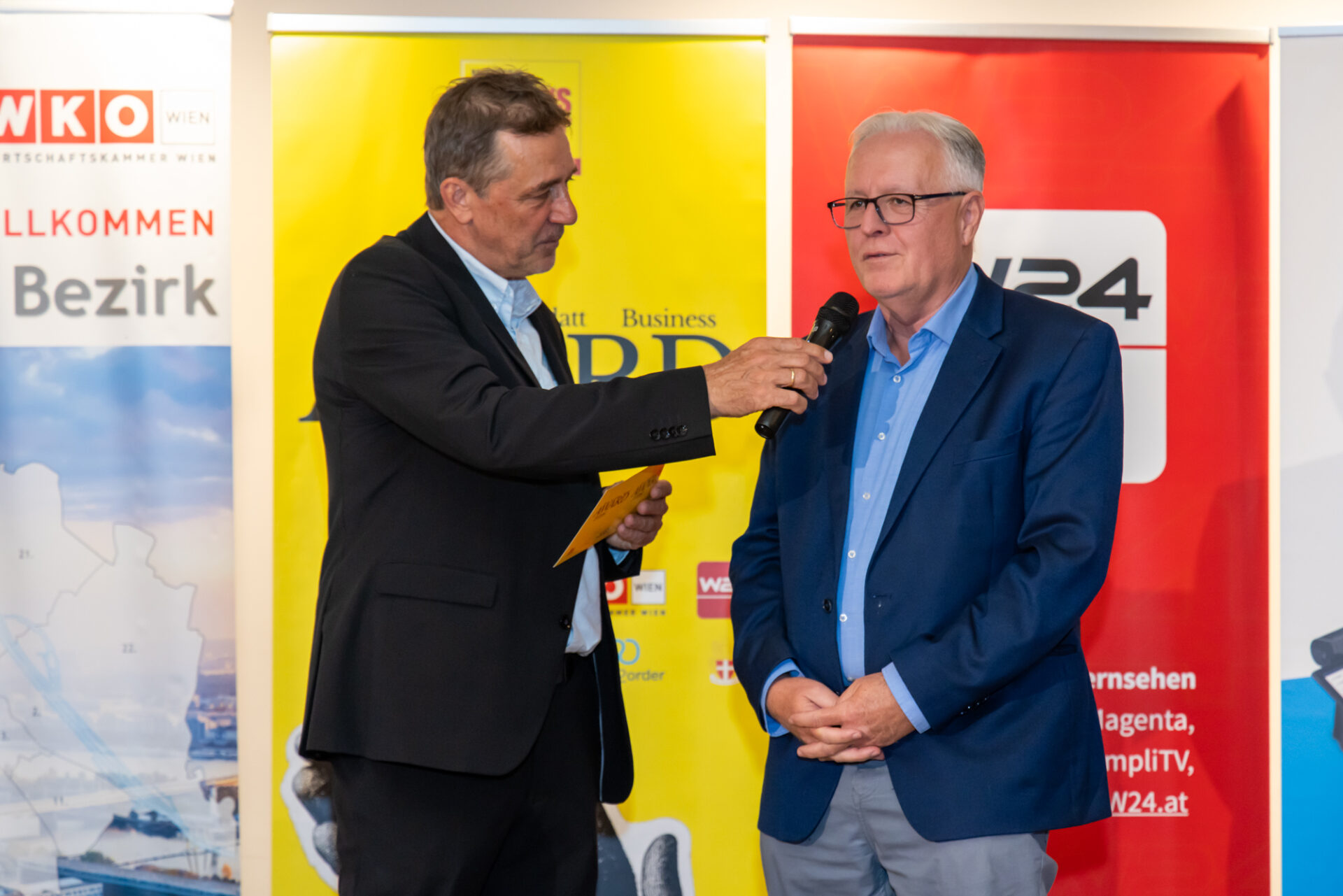 NÖ-Versicherungs-Direktor Helmut Wondra im Interview mit Martin Patak (Bild: Oblak).