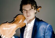 Julian Walder stimmt klangvoll auf den Advent ein Julian Walder