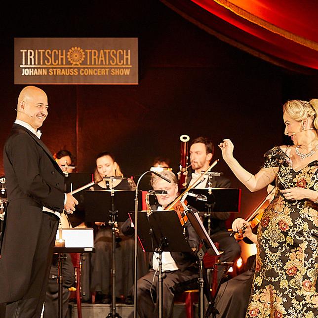 Strauss Dinner Show